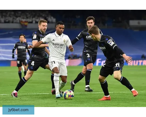 六台记者称皇马更衣室坚信踢好前六十分钟即可击败巴萨国家德比关键